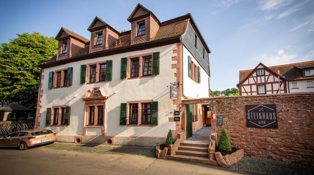 ホテル Steinhaus 1718 Büdingen エクステリア 写真